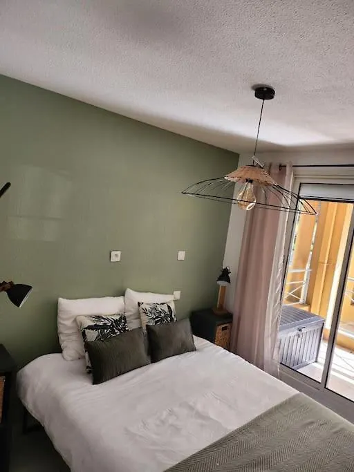 Appartement Vue Mer Avec Piscine Theoule-sur-Mer France