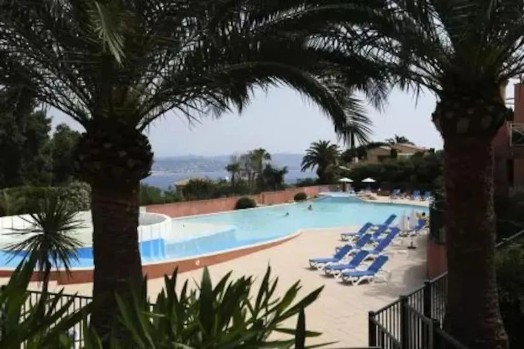 Apartment Appartement Vue Mer Avec Piscine Theoule-sur-Mer